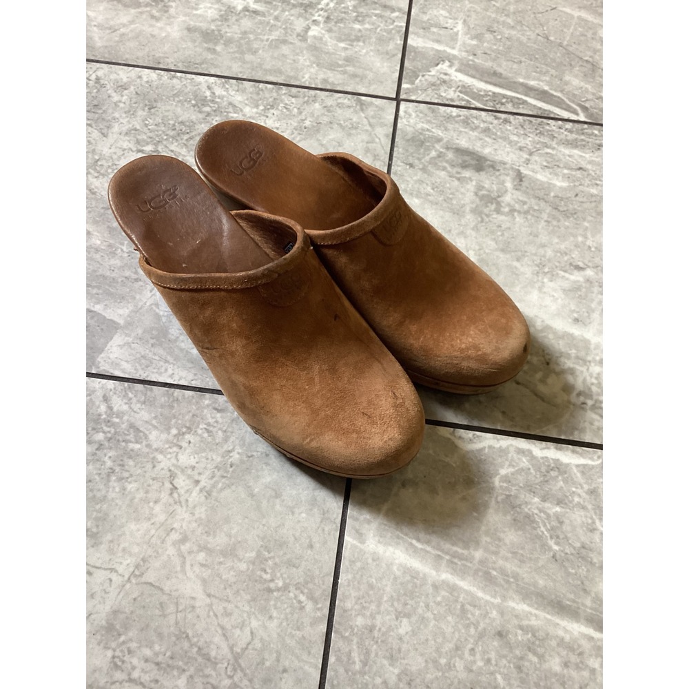 UGG Australia Abbie Chestnut Suede Wooden Platform Studded Clog Mules 5772 Sz 9